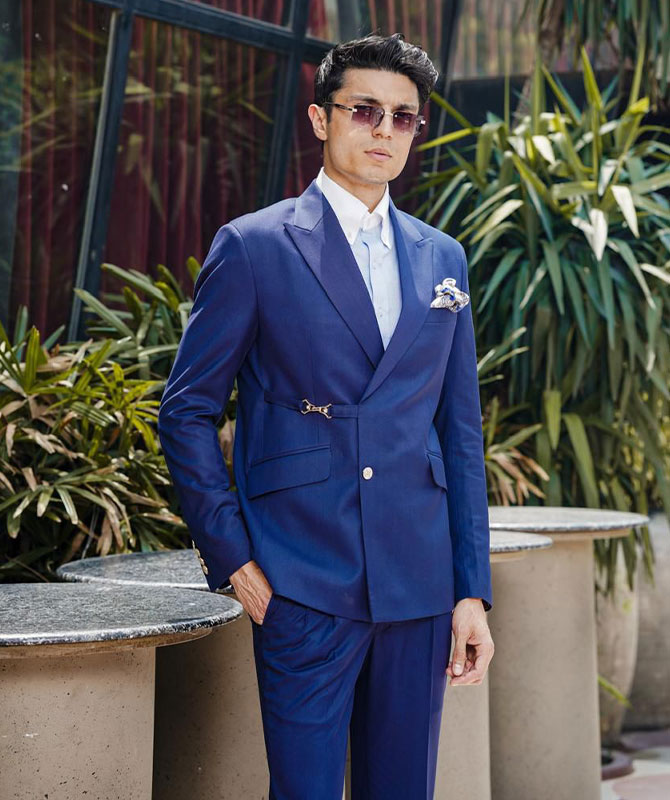 Premium navy blue suite in pure linen fabric
